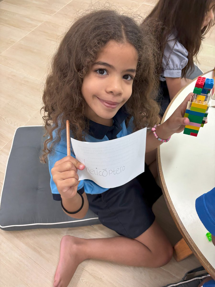 sassamakee's tweet image. and finally using their shape knowledge to create and label accurate transport drawings 📐! A truly multi-sensory learning experience! #Year2Learning #TransportTheme #HandsOnLearning #WordSearchFun #ShapeRecognition #STEM #Spanish #international
