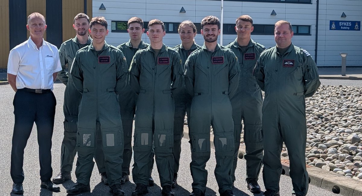 We are delighted to welcome our 100th Elementary Flying Training class at #RAFCranwell #UKMFTS. The 7 fixed wing trainees will receive 60 hours of flying training on the Prefect, both live and synthetic, before being streamed to fast jet, multi-engine or rotary. Good luck to all.