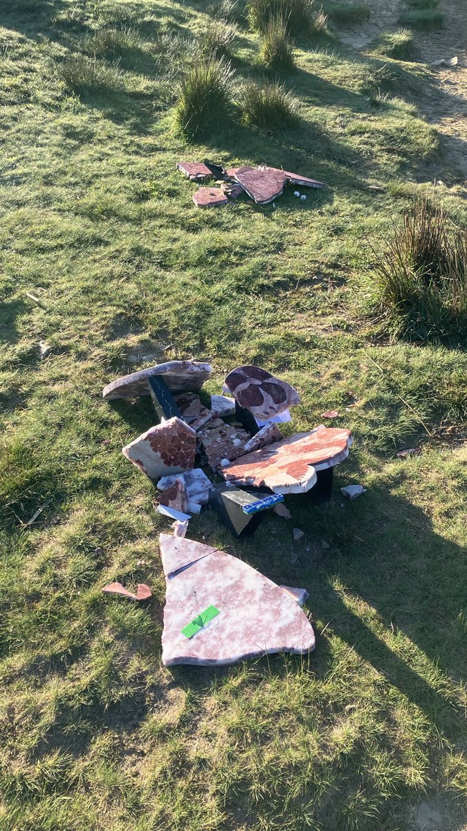 The beautiful new art installation on Penistone Hill above Haworth. It didn’t take long, did it? Absolute tossers! 🤬