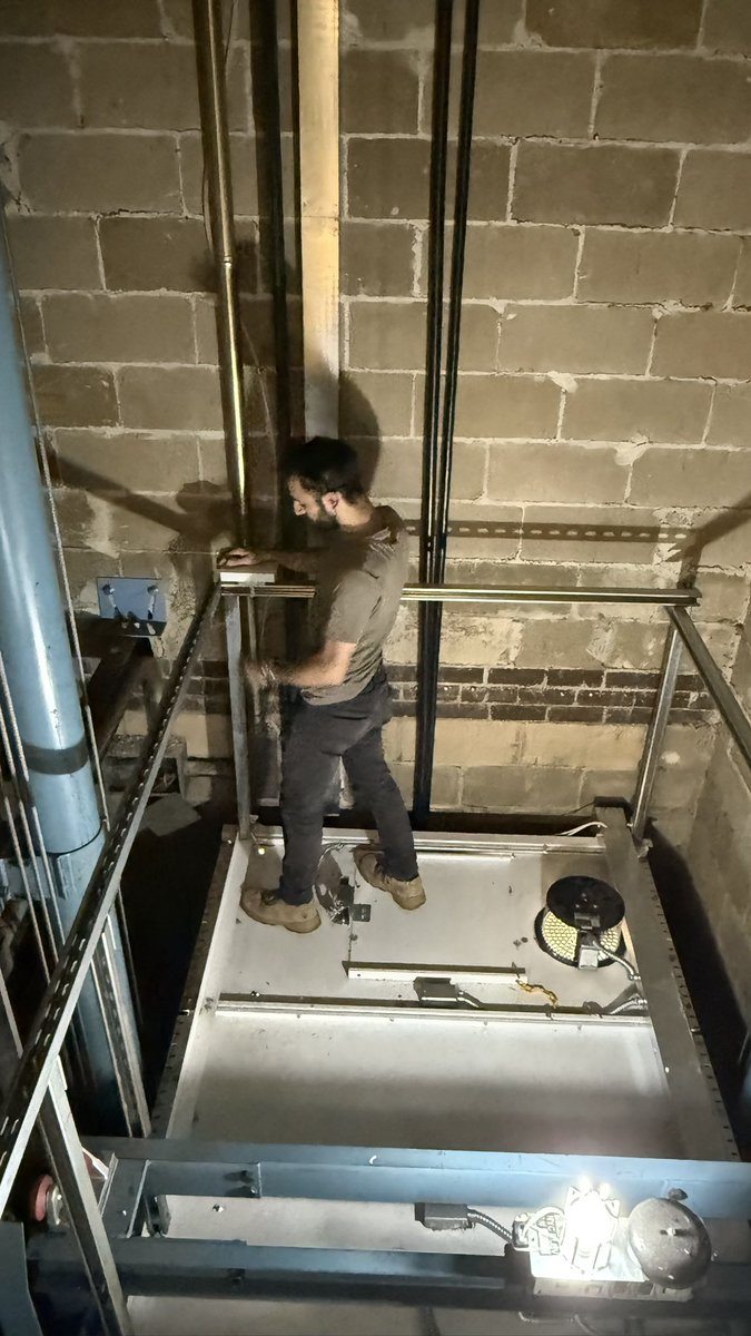 kugspowerny's tweet image. We’ve installed cameras in both elevators to ensure a secure and worry free experience for everyone.

Let’s move with confidence. 
#SafetyFirst #ElevatorSecurity #SmartSurveillance #kugspower