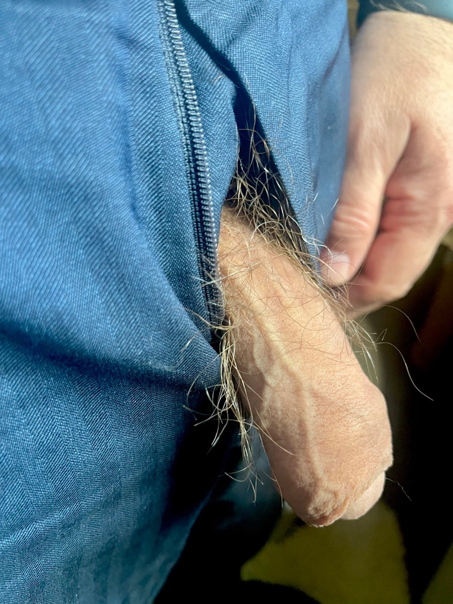 Cock in a suit #hairycock #hairyman #suitfetish  #veinycock #uncutcock #daddyscock #hombrepeludo #pollapeluda #traje