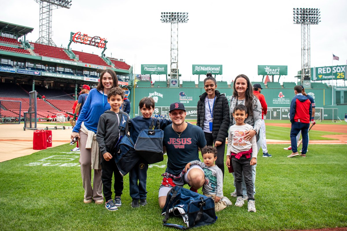 Horizons tweet media