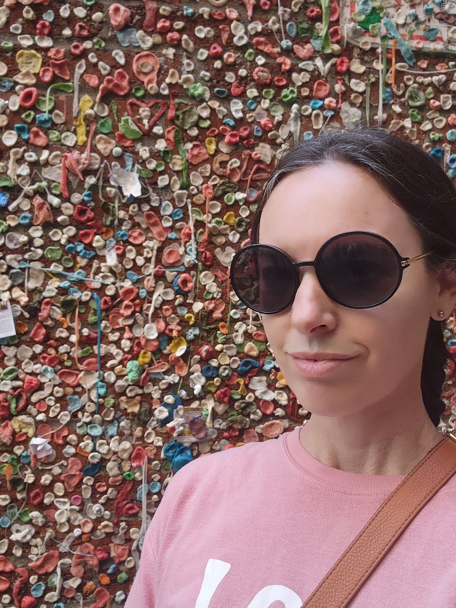 They say this works, so here it goes.
Help a girl out by getting to 6k (or more) today!