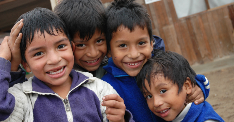 Solo 2/5 de la población mundial de jóvenes adquieren las habilidades básicas, digitales y socioemocionales necesarias para lograr buenos resultados en la escuela, el trabajo y la vida. ¿Cómo impulsar un cambio desde los sistemas educativos? wrld.bg/8BSx50VZB02