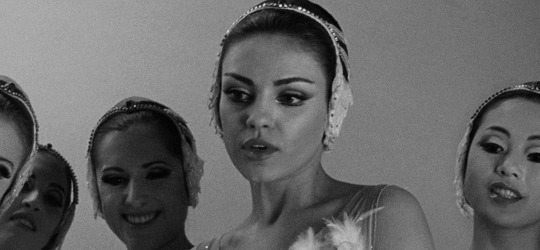 TheCinesthetic's tweet photo. Black Swan (2010) dir. Darren Aronofsky https://t.co/93lQ8urnGk