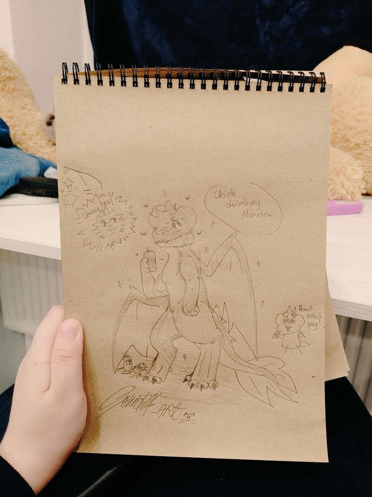 Long time no traditional art o.o
I practiced drawing fullbodies furry a bit today and I think Its looks good 😳😊

#art #oc #moots #paperart #furryart  #dragonfurry #doodles