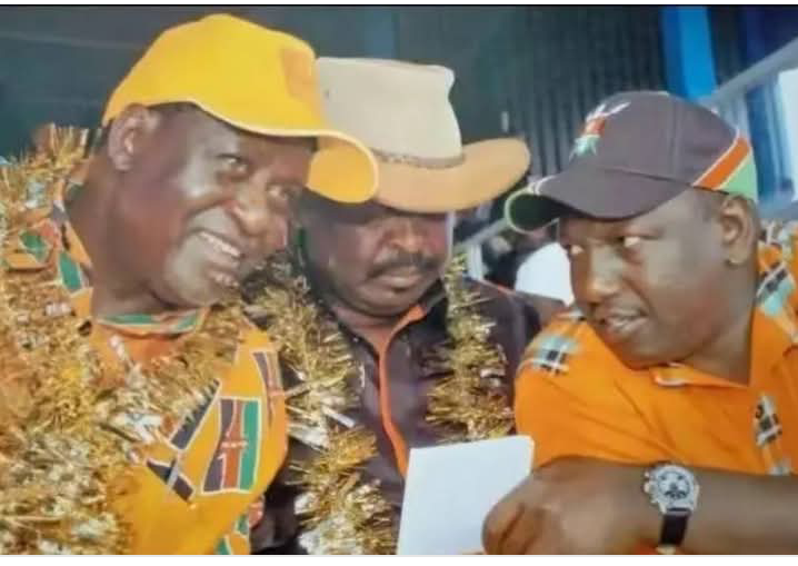 geoogwang6's tweet photo. From 2022 to 2027 and beyond
I graduated not to hate any Politician,but to educate my fellow citizens that
POLITICIAN ARE COUSIN INCOGNITO
#Juja MP George Kiomburi
#Netembeya
#Babu OWINO
#Gen z
#InWantam
#JeTutam
#KaribuHomaBay
#Tanzania MP
#Shipoto https://t.co/v2lEwspFHo