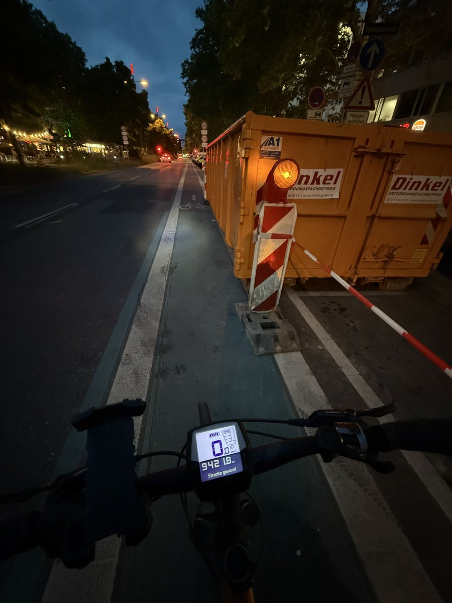 Michael Rocktäschel tweet media