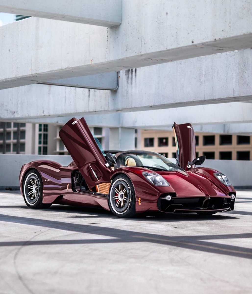 LUX Cars tweet media