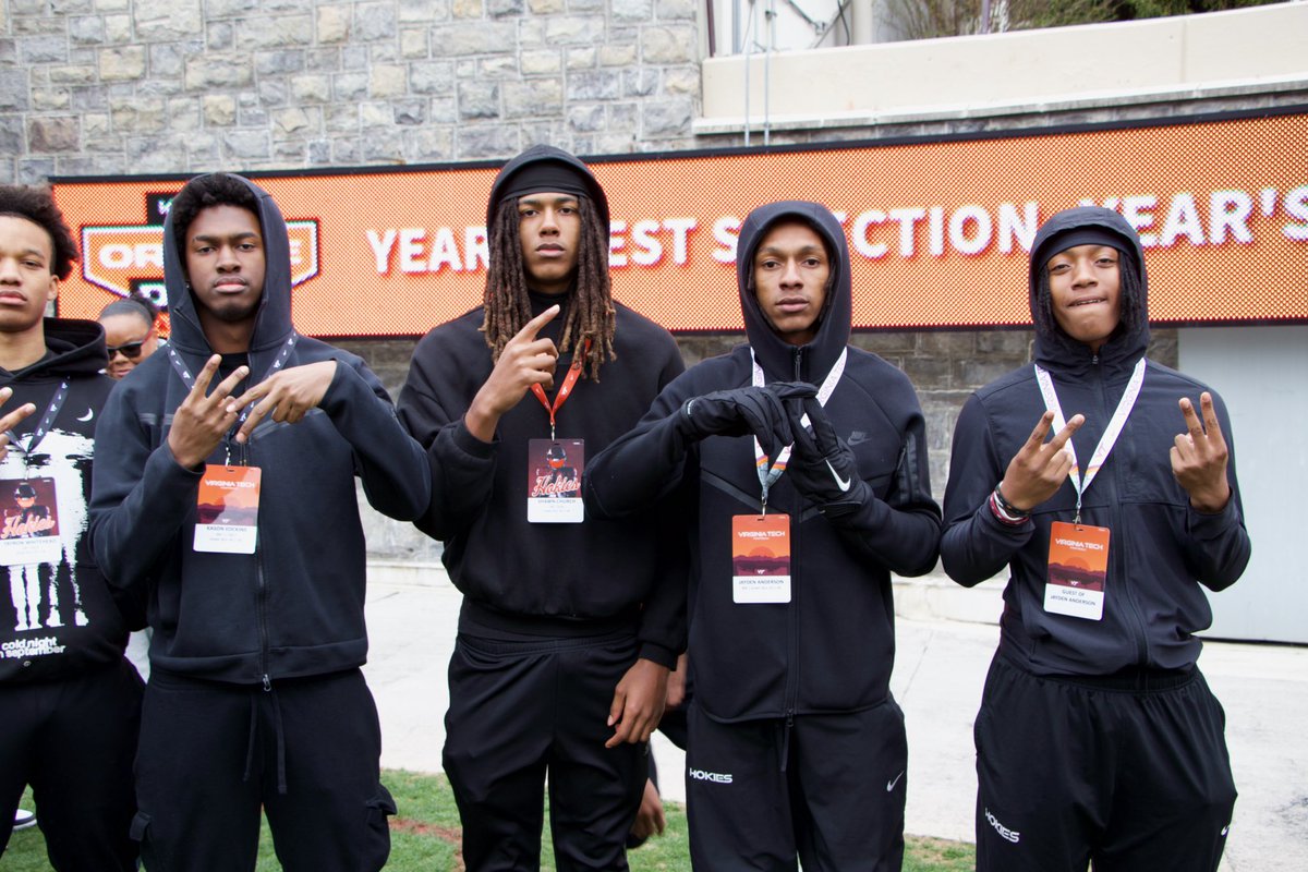 Virginia Tech will host Green Run (Va.) cornerback Shawn Church Jr. for his official visit this weekend

The 6-3 DB has strong ties to the Hokies, and VT is sitting in a great spot

Official Visit Primer ⬇️

🔗: 247sports.com/college/virgin…