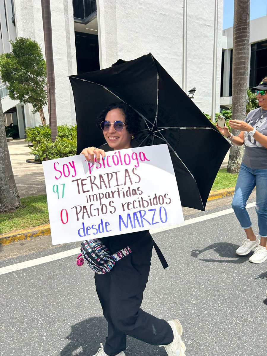 Alguien en este país le importa? <a href="/TorresGotay/">Benjamín Torres Gotay 🇵🇷</a> <a href="/nestorduprey/">Nestor Duprey</a> <a href="/Jenniffer/">Jenniffer González</a> <a href="/riverasaniel/">Julio Rivera-Saniel</a> <a href="/trschatz51/">Thomas Rivera Schatz</a> <a href="/RepPabloJose/">Rep. Pablo José Hernández</a>