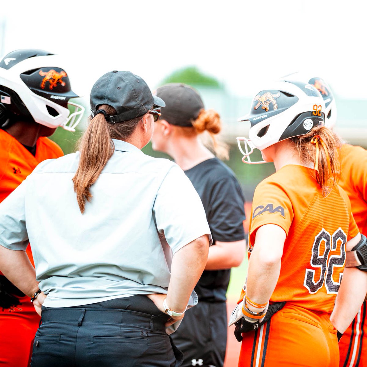 𝐂𝐨𝐚𝐜𝐡 𝐂𝐚𝐫𝐨𝐬𝐨𝐧𝐞 𝐄𝐫𝐚... 𝐘𝐞𝐚𝐫 𝟏 👏

★ 37 wins during her first season as a head coach (CU softball's 4th 30+ win season in a row!) 🎉
★ CAA conference championship runner-up 🥈
★ 4 athletes earned all-conference honors ⭐️
....