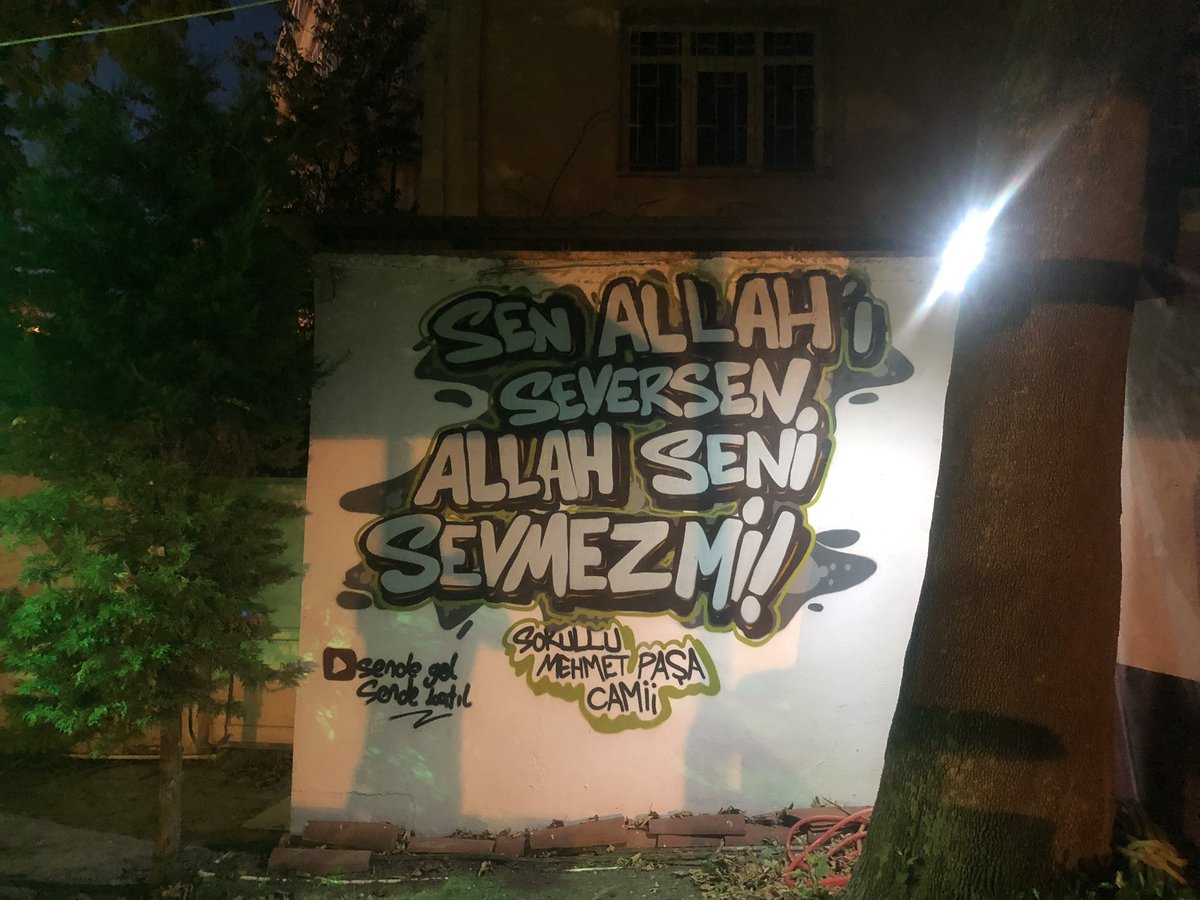 dryigitcann's tweet photo. ağlamak için gözlerden yaş mı akmalı ?
dudaklar gülerken, insan ağlayamaz mı? https://t.co/FxByYMqoWh