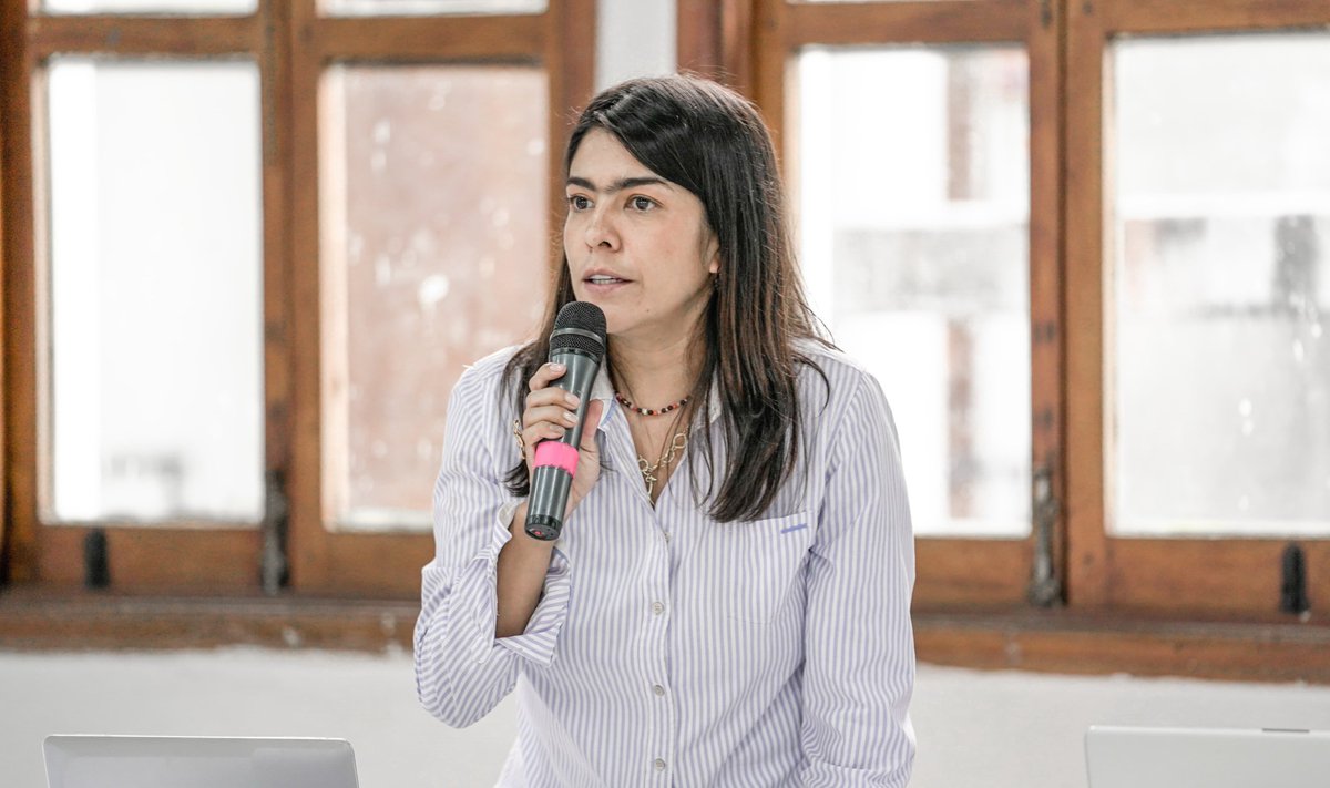ARNColombia's tweet photo. Natalia Margarita Parada, subdirectora de la subdirección especializada de la @UNPColombia, interviene en el #CNR154: “Hemos atendido 479 solicitudes de protección de firmantes de paz, desde 2017, de las cuales 209 corresponden a este año”. https://t.co/nYtOCBCYx0