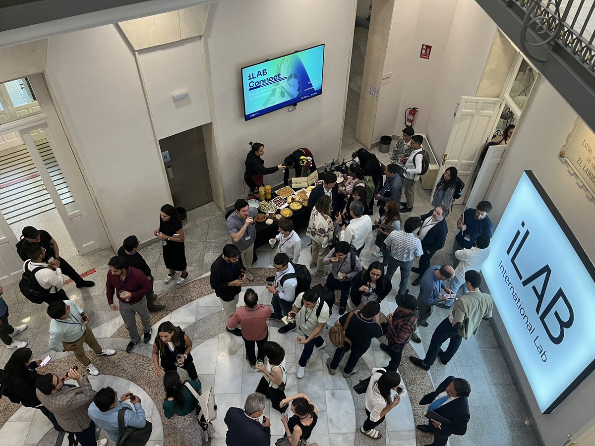 iLABMadrid's tweet photo. Cerramos #iLABConnect con un networking y la demostración de dos de nuestras startups @Bstadium_es y #wavext

@madridinnova @MADRID @el_BID @Visa @Madrid_MIA @ccargenesp @AngelNinoQ https://t.co/Hpg6yh6m4R
