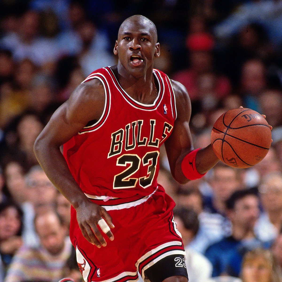NBA's tweet photo. Shai through his first 15 games of the 2025 Playoffs:

🔥 442 points
🔥 84 rebounds
🔥 103 assists
🔥 23 steals

Only other players to reach those marks through the first 15 games of a postseason:
• Michael Jordan (1989, 1991)
• LeBron James (2017) https://t.co/FruggztSto