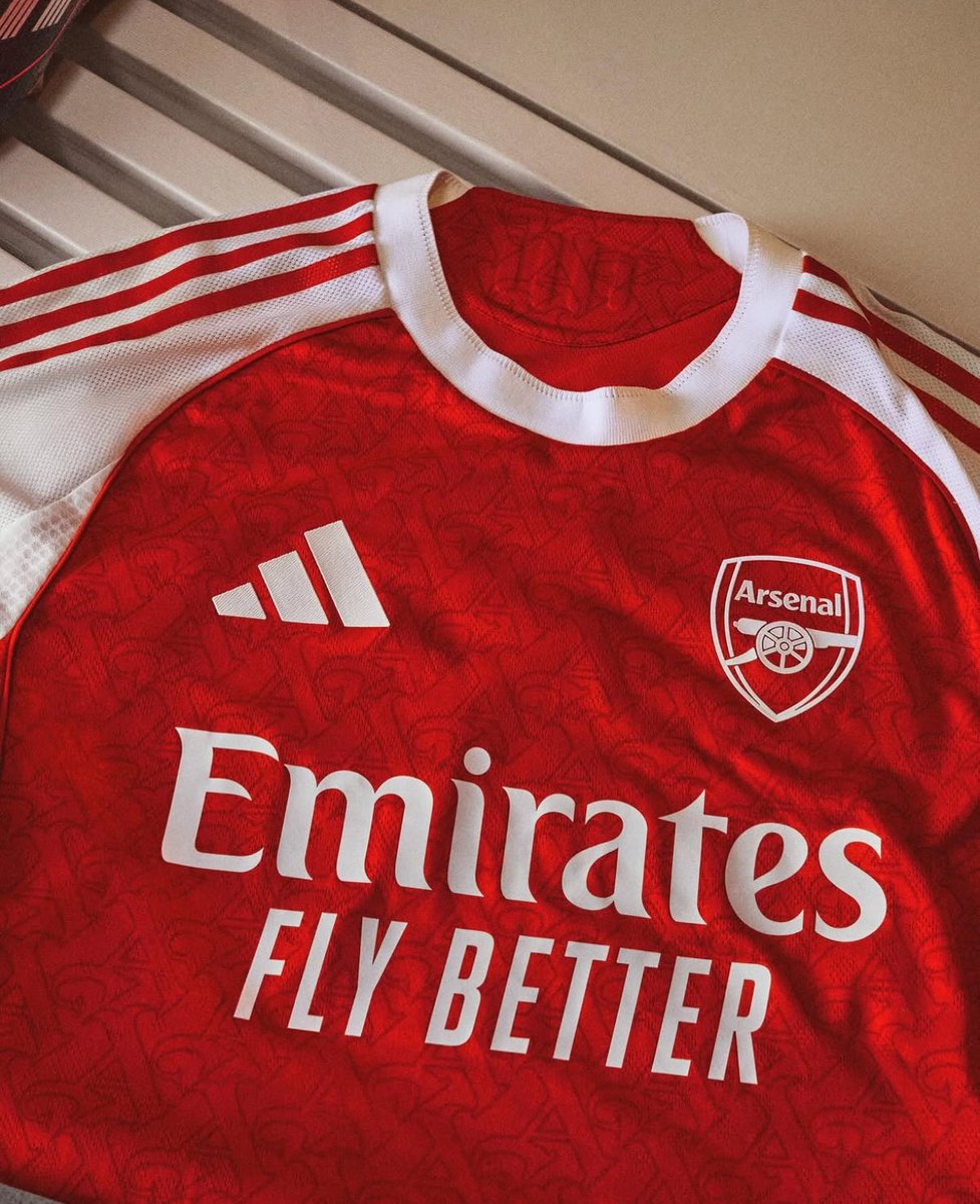 Arsenal shirt giveaway time!

For a chance to win the new 2025/26 Arsenal home shirt (winner will pick his/her own size), all you need to do is like this tweet and follow me. I’ll pick the lucky winner in June. 🍀