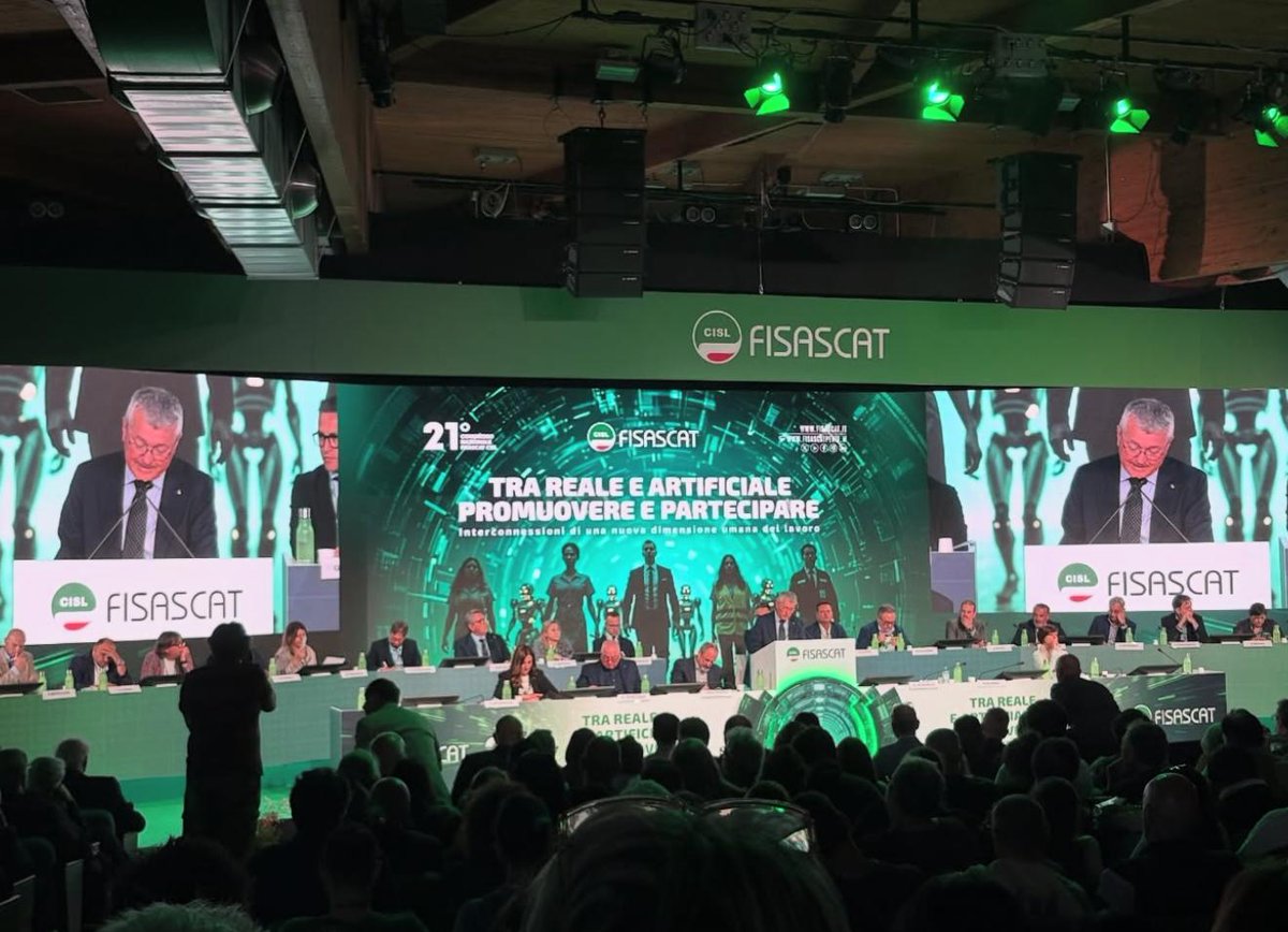 FisascatCislPug's tweet photo. #27maggio
Da oggi e fino al 30 maggio il XXI Congresso @FisascatCisl75. Tra oltre 500 delegate e delegati da tutta Italia anche una corposa partecipazione della Fisascat pugliese guidata dal segretario generale @LPiacquaddio 

 #PromuoverePartecipare https://t.co/HOP5kEBgfS