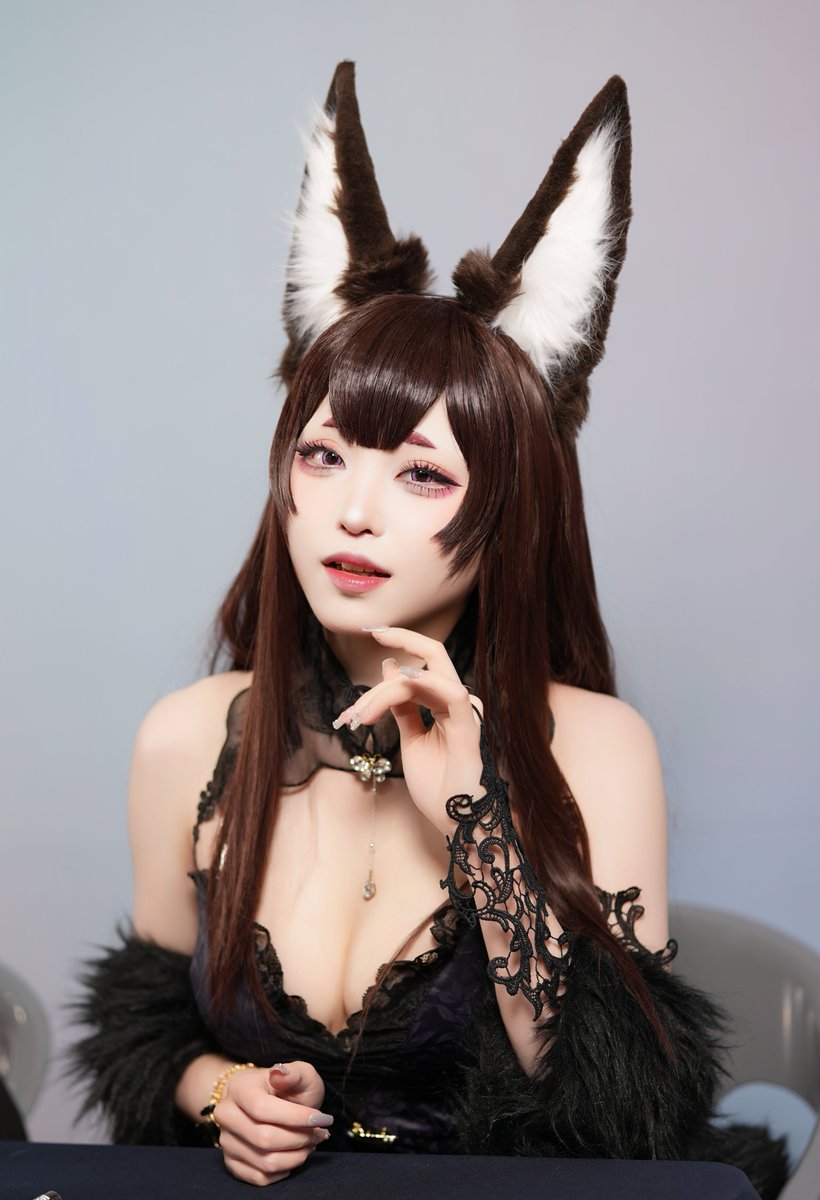 25.05.24
플레이엑스포(PlayX4)  

AzurLane-Amagi(아마기)
시루님(@siru_0207 )

#AzurLane #Amagi #天城 #cosplay #cosplayer #azurlanecosplay #벽람항로 #플레이엑스포 #playx4 #RZCOS #ZENCREATIVE #시루
