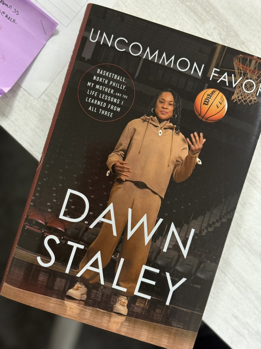 Lauren Falohun (@coachcocoa3) on Twitter photo “To UNCOMMON FAVOR TUESDAY”
This just in!! Cheers to “UNCOMMON FAVOR” by my college coach <a href="/dawnstaley/">dawnstaley</a>!!
📚📚Fave quotes coming soon!!🏀🏆 “To UNCOMMON FAVOR TUESDAY”
This just in!! Cheers to “UNCOMMON FAVOR” by my college coach <a href="/dawnstaley/">dawnstaley</a>!!
📚📚Fave quotes coming soon!!🏀🏆