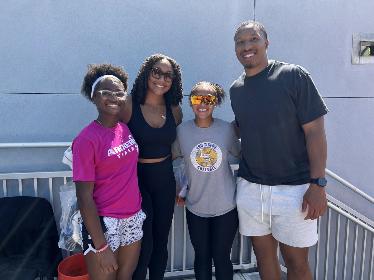 Notez33's tweet image. They Definitely enjoyed meeting these 2 Kiki &amp;amp; Grant