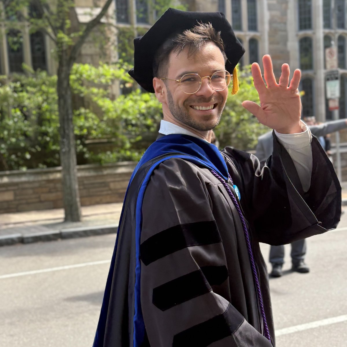 ThrashTalk's tweet image. #NewProfilePic #PhDone