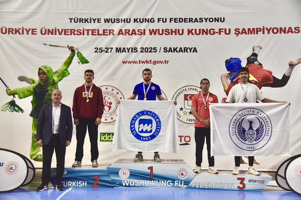 Wushu’da Çifte Zafer! 🥈🥈

Yahya Koç ve Elif Konyalı, Üniversitelerarası Şampiyona’da Türkiye 2.si oldu.
Takımımızla gurur duyuyorum! Aferin çocuklar…💪

#ZaimSpor #Wushu #ÇifteZafer