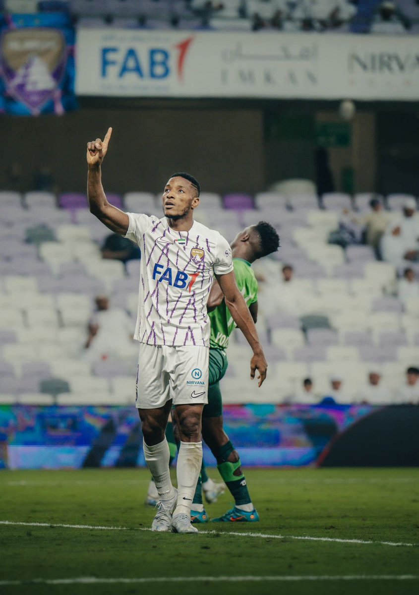 DohLaba's tweet photo. Il faut souvent prendre une minute pour se féliciter et ne pas toujours attendre les applaudissements des autres. Nous voici arrivés àu terme du périple #adnocproleague avec le titre de meilleur buteur. Je suis fier de mon parcours. 4/6 🧠🐒 👑 Merci à tous #alzaeem https://t.co/pDyfR4fSab