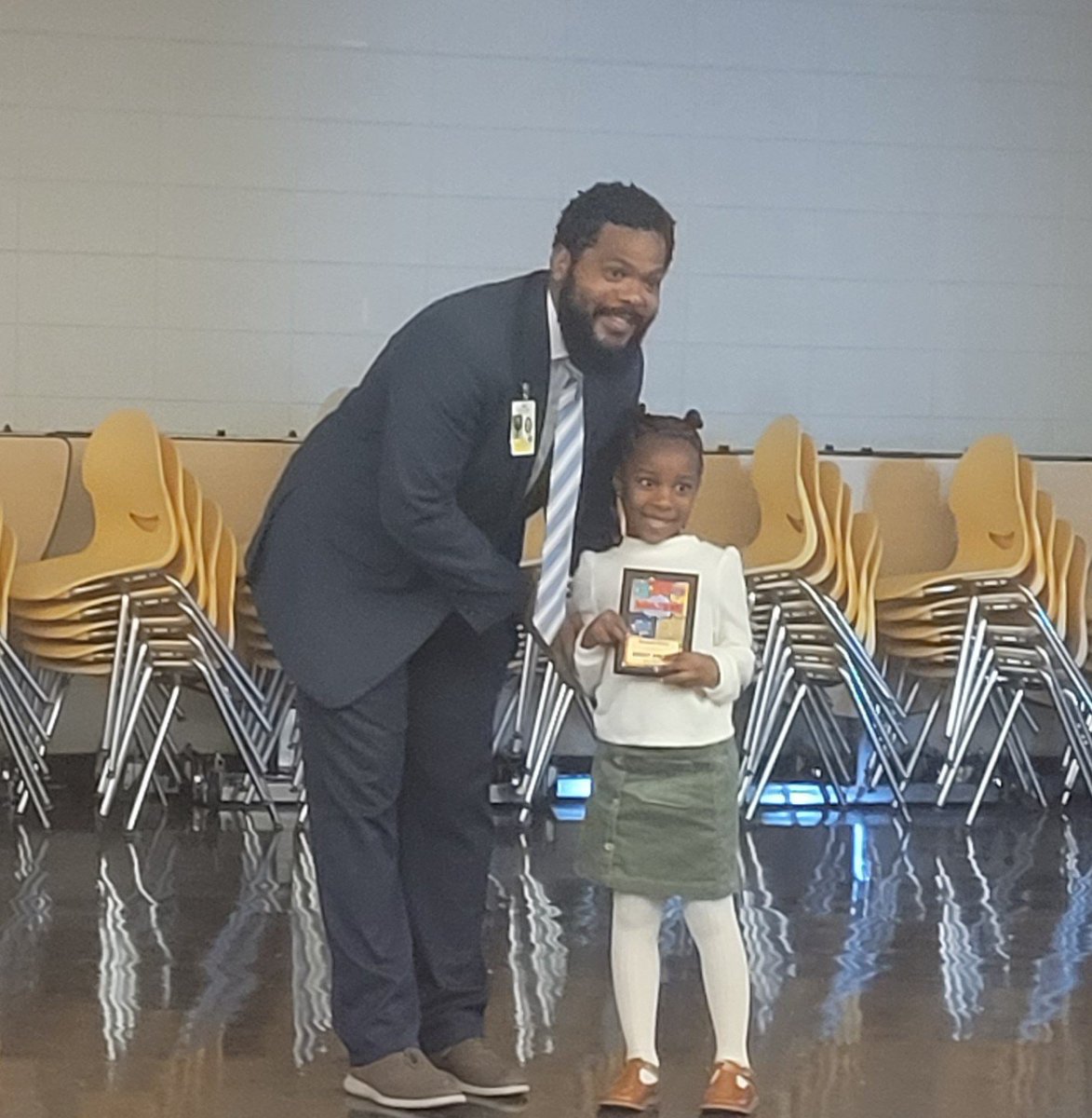 Kendall Stone from Mrs. Washington's class received the Buddy Award on May 21st at the SECAC Ceremony held at North Point HS. Congratulations Kendall! We are so proud of you!