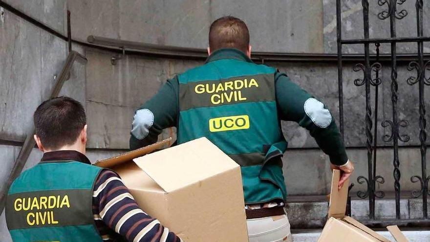 En lugar de actuar con transparencia y colaborar con la justicia, PSOE y PP siguen empeñados en controlar a quienes les investigan.

No es cuestión de ideología, sino de principios. España necesita una alternativa que apueste por la regeneración.

📲 ciudadanos-cs.org/prensa/ciudada…