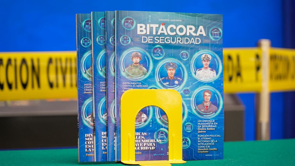 📘 Revista con contenido de valor que contribuye al entendimiento y mejora de la seguridad en el país. #BitácoradeSeguridad <a href="/heraldodemexico/">El Heraldo de México</a> 

👇🏻 Leer las voces de los expertos
e.issuu.com/embed.html?d=b…