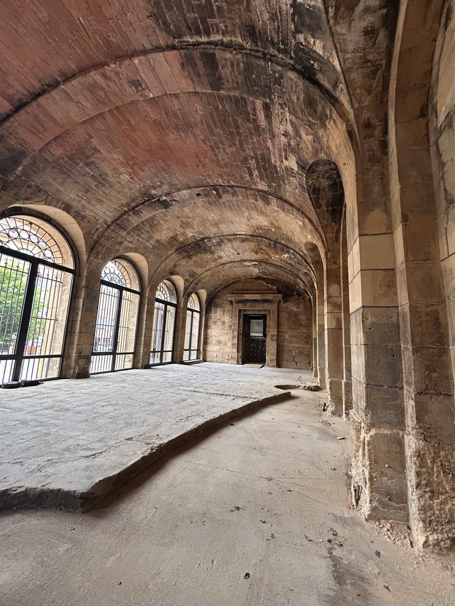 ‼️👉🏻 Le groupe Bernard Loiseau s’installe à #Metz !

👏🏻✅ Je viens d’annoncer le lauréat de l’AMI lancé à la suite de l’incendie de l’ancien Mojito bar.

🫱🏻‍🫲🏼👩🏻‍🍳 Bérangère Loiseau, fille de Bernard Loiseau et PDG du groupe familial, était à mes côtés pour annoncer la nouvelle.