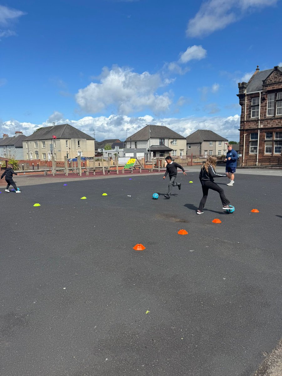 Mr Brown (@mr_brown22) on Twitter photo Massive thank you to <a href="/falkirkfcf/">Falkirk Foundation</a> for visiting the school today. The kids loved their taster sessions! โฝ๏ธ
<a href="/ASC_Natalie/">Natalie Active Schools</a> <a href="/FalkirkFC/">Falkirk FC</a> <a href="/carmuirsprimary/">Carmuirs Primary</a> Massive thank you to <a href="/falkirkfcf/">Falkirk Foundation</a> for visiting the school today. The kids loved their taster sessions! โฝ๏ธ
<a href="/ASC_Natalie/">Natalie Active Schools</a> <a href="/FalkirkFC/">Falkirk FC</a> <a href="/carmuirsprimary/">Carmuirs Primary</a>