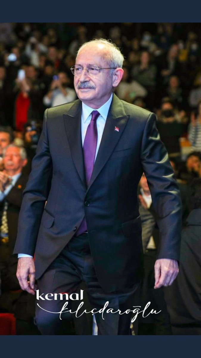 Kemal Kılıçdaroğlu’na yönelik kurultay süreci üzerinden yapılan haksız ve seviyesiz saldırıları kınıyorum.

Eleştiri demokrasinin gereğidir, ancak iftira ve itibarsızlaştırma gazetecilik değildir. Sayın Kılıçdaroğlu’nun yıllarca verdiği mücadeleye saygı gösterilmeli, eleştiriler