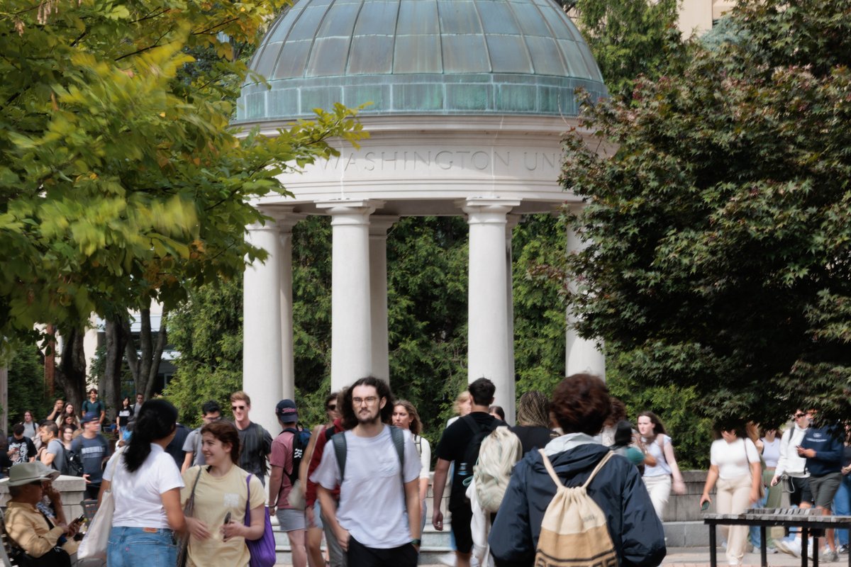 Making your summer plans? We’d love to be part of them! 👋 Campus tours are a great way to get to know GW – our campus, our city, and our students!

Register today at go.gwu.edu/admevents.