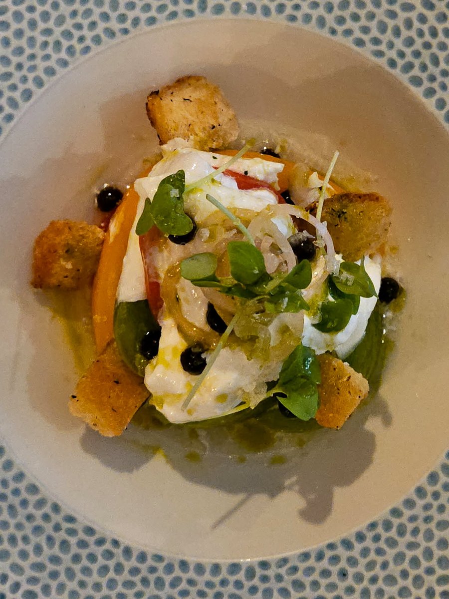 New starter, heritage tomato and mozzarella salad with tomato consomme, balsamic pearls, croutons, pickled shallots and basil oil. Book via our website thediningroom121.co.uk  #glutenfree #supportlocal #glutenfriendly #eating #derby #fresh #heritage #healthyfood