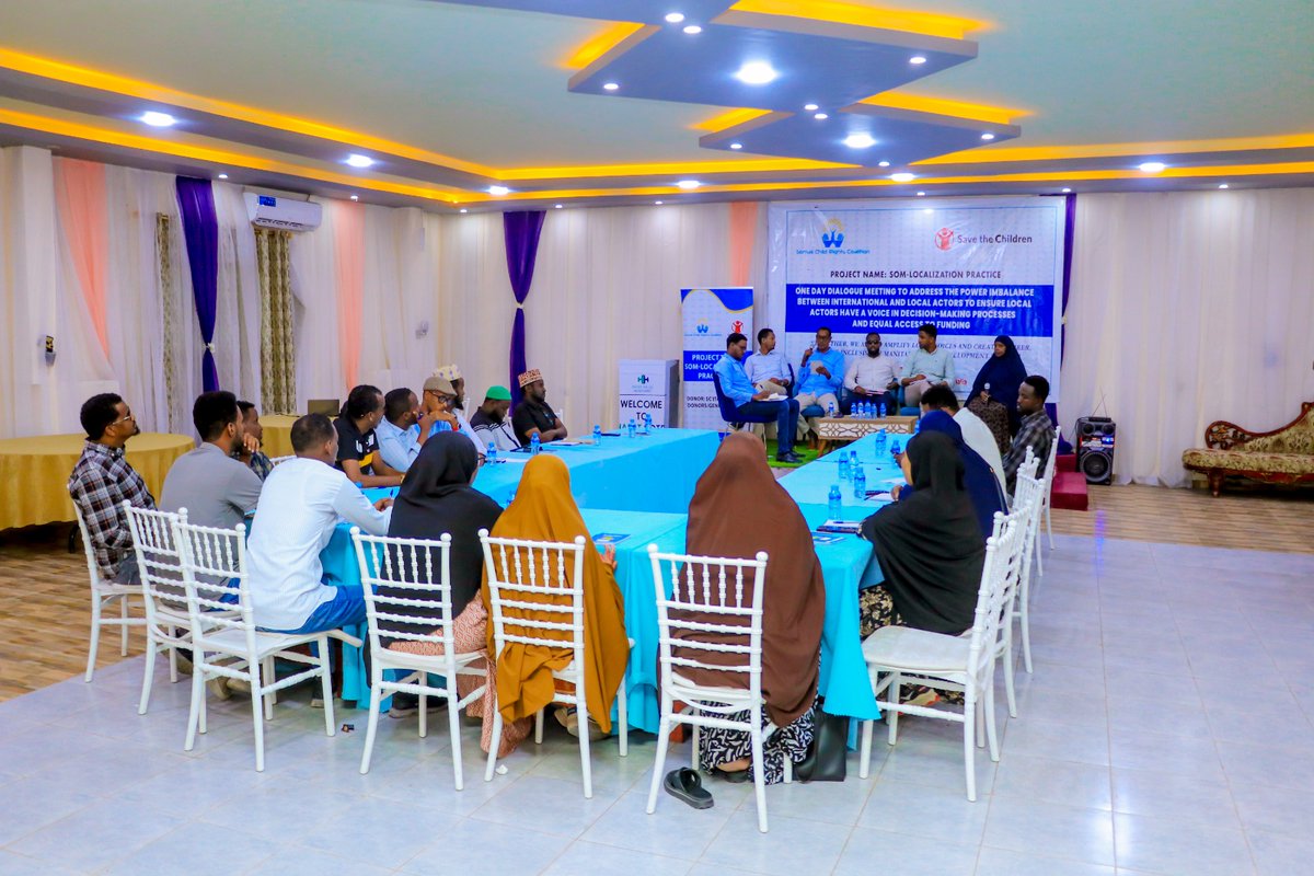 coalition_right's tweet photo. The Somali Child Rights Coalition held a one-day dialogue at Hayat Hotel to address power imbalances between international and local actors. The event focused on promoting inclusion, equity, and equal access to funding.
#Localization #ChildRights #LocalVoices #Somalia https://t.co/KtGSowrl0Z