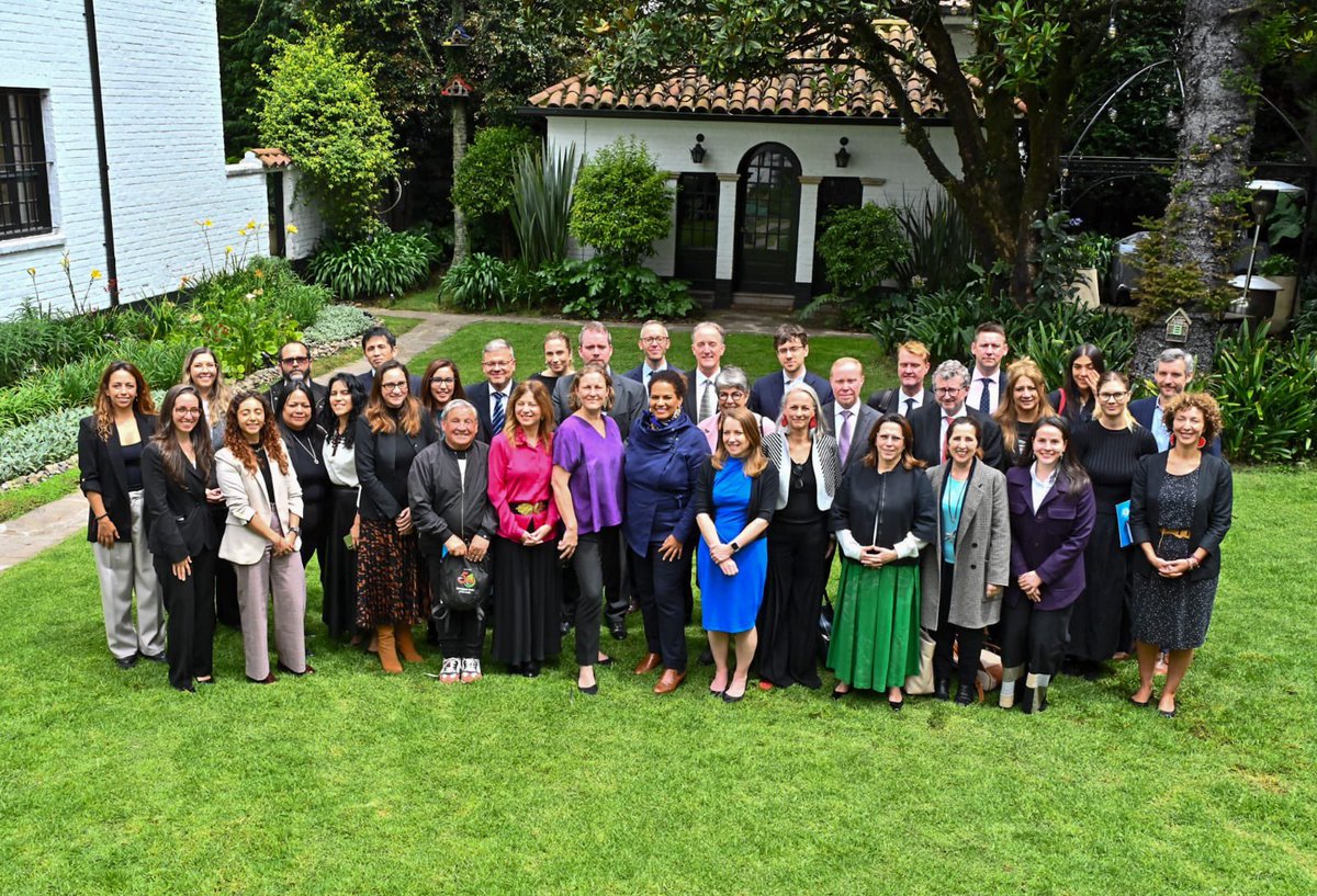 Today, 20 embassies are renewing our commitment and work agenda for Colombian children. Through the Group of Friends on Children and Armed Conflict in 🇨🇴, we will advocate for the prevention of recruitment and of serious violations of the rights of children and adolescents.