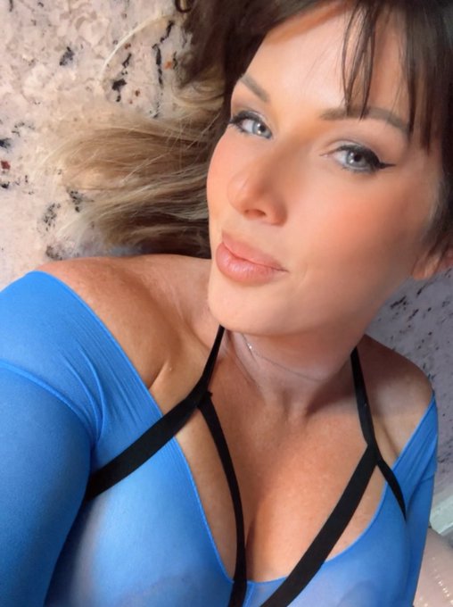 Watch Withstand The Weight's leaked NSFW photo on TwXstars