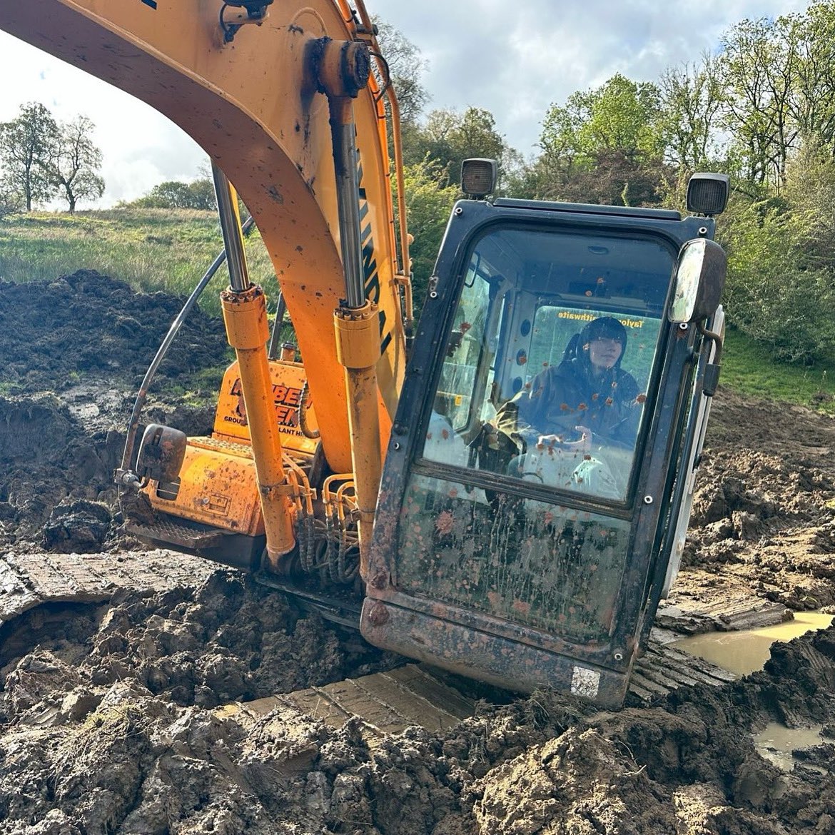 TONIGHT at 8pm on Channel 5 - Miles is thrown in at the deep end, literally, as is his digger. Tommy battles high winds and Reuben experiences his first ever skydive on his first ever flight. 

It’s all happening in the second episode of Reuben: Life in the Dales. #lifeinthedales