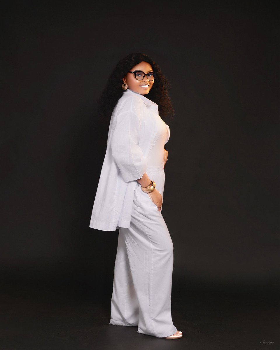 missiravicky's tweet image. "Past" will repeat itself until you take the lesson. The sistacode is on tonight at 11pm @GalaxyTVUg @zainabintali @afrahGodgiven join us fam🙏