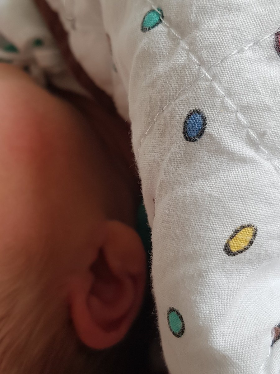 Am Montag wurde unsere zweite Tochter geboren. Wir sind sehr glücklich.