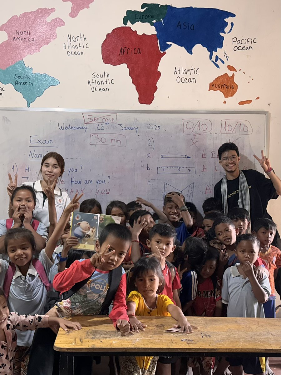 vvendouble's tweet image. Urgence Cambodge :

Twitter / X j’ai besoin de votre aide.
Début janvier, j’ai fait du volontariat dans une école au Cambodge en tant que professeur d’anglais pour des enfants de 4 à 18 ans.

Mais aujourd’hui, l’école est sur le point de fermer ❗️
(1/4)