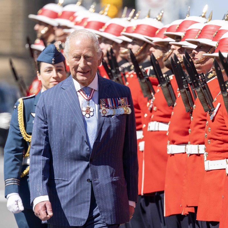 RoyalFamily's tweet photo. The King, as Head of State, has officially opened Canada’s 45th Parliament. 🇨🇦
Le Roi, en tant que chef de l'État, a officiellement ouvert la 45e législature du Canada.
Click below to read the Speech from the Throne.