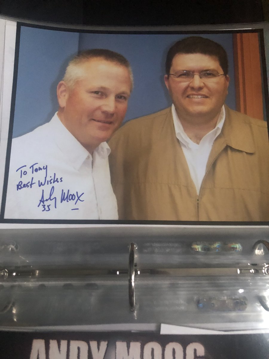 genco_tony's tweet photo. @MikeVancouver2 @oldhockeycards #AndyMoog https://t.co/FiuNJzgTSu