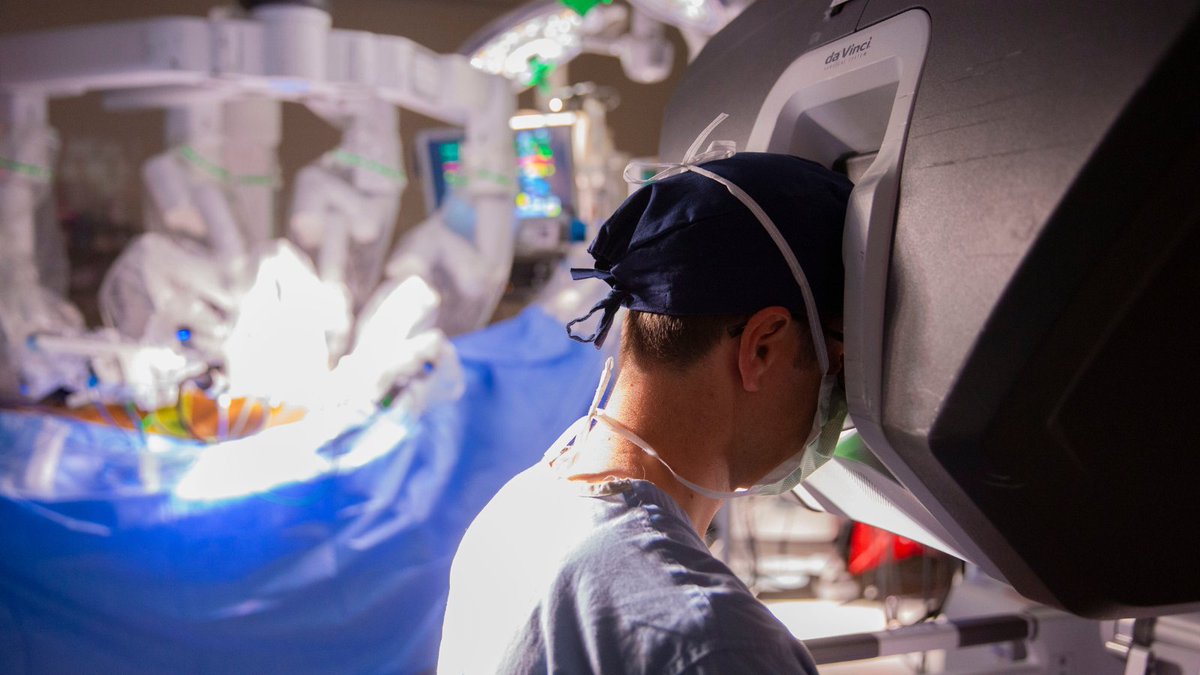 U-M Health Frankel CVC (@umichcvc) on Twitter photo 🤖❤️SURGERY: Since March, <a href="/robertbhawkins/">Robert Hawkins</a> and team have completed several robotic-assisted minimally invasive direct coronary artery bypass (RA-MIDCAB). Benefits: lower risk of future heart attack and revascularization procedures, and improved survival. 🔗umcvc.org/robotic-cardia… 🤖❤️SURGERY: Since March, <a href="/robertbhawkins/">Robert Hawkins</a> and team have completed several robotic-assisted minimally invasive direct coronary artery bypass (RA-MIDCAB). Benefits: lower risk of future heart attack and revascularization procedures, and improved survival. 🔗umcvc.org/robotic-cardia…