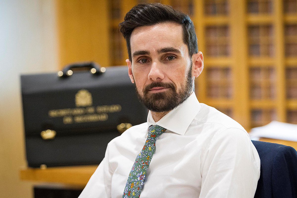 Rafael Pérez, número dos de Marlaska abandona súbitamente el Gobierno en plena guerra interna del PSOE contra la UCO, ha alegado “motivos personales”. ¿Querrá evitar que le salpique el escándalo? ¿Caerá el Gobierno?