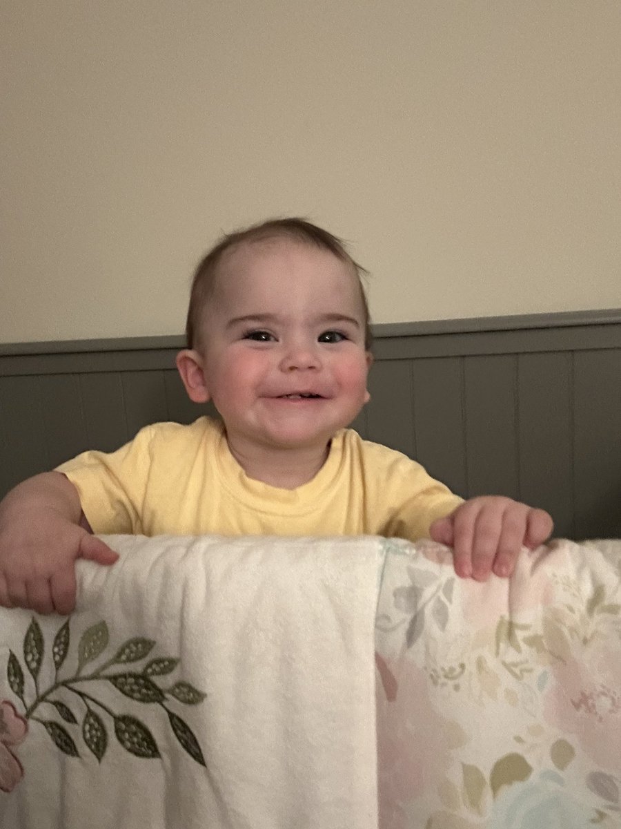 LoooolaB's tweet photo. Smiles all day 😁 https://t.co/Zy9VtAu04j