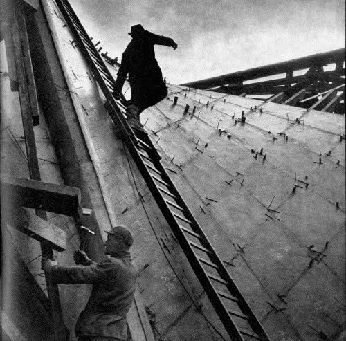 Le Corbusier &amp; Iannis Xenakis... pavillon Philips Expo'58
#architecture #arquitectura #IannisXenakis #Xenakis #Expo58 #Pavilion #Philips #LeCorbusier #construction