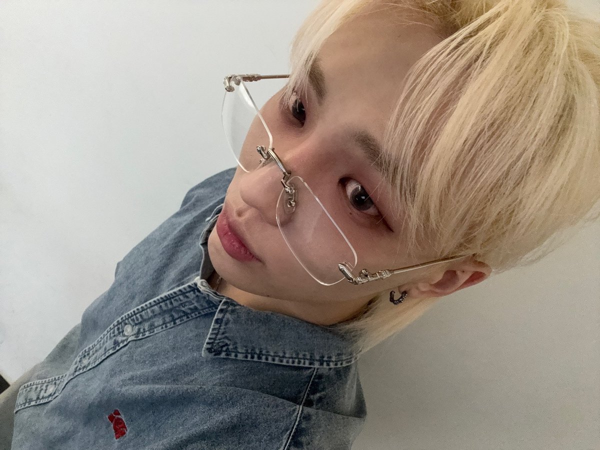 junhhyeoks tweet picture